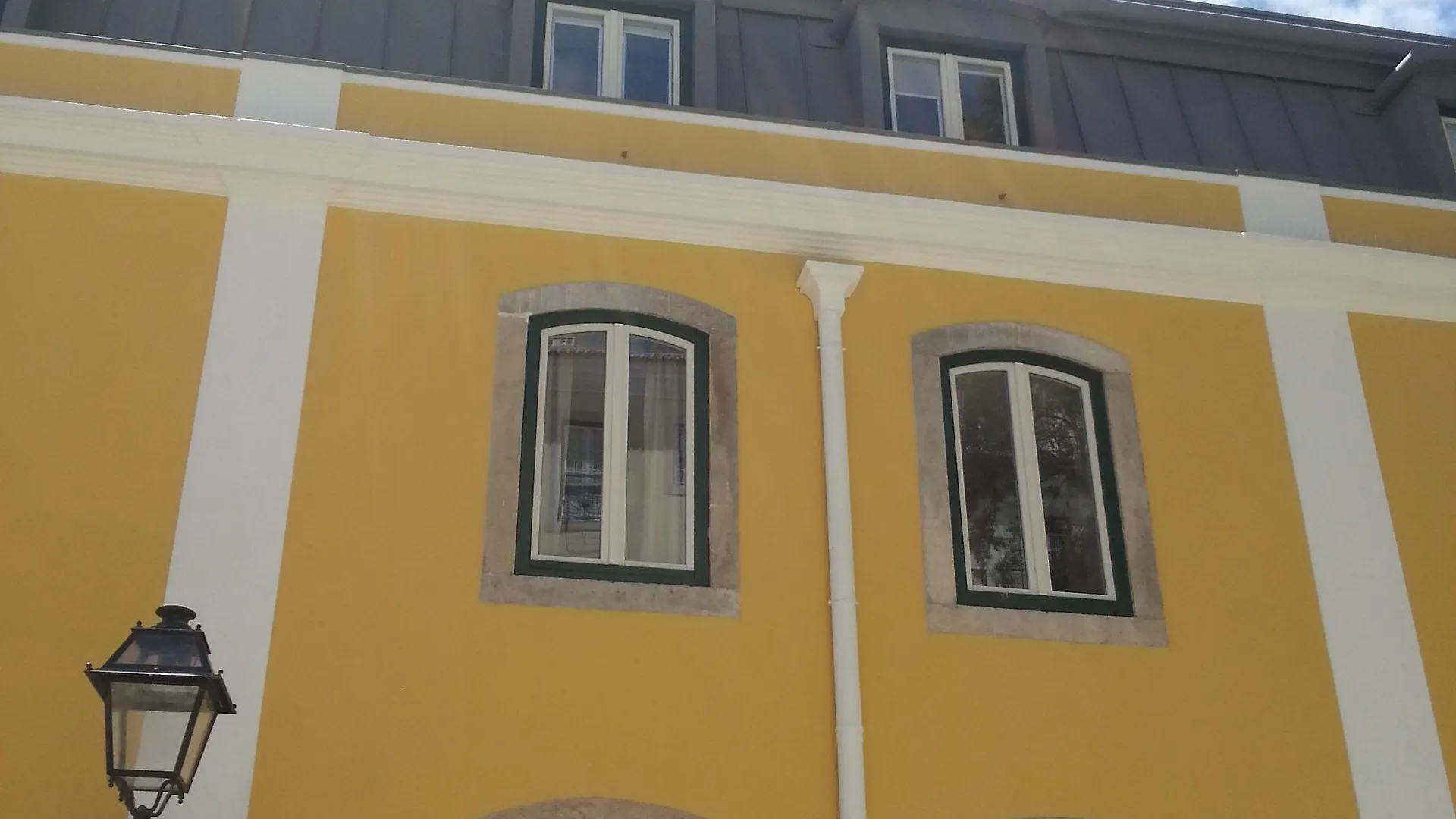 Ascensor Da Bica - Lisbon Serviced Apartments